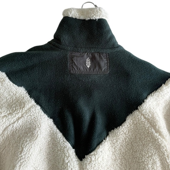 Free People Movement Fall to Rise super oversized fleece Sherpa size small - Picture 9 of 16